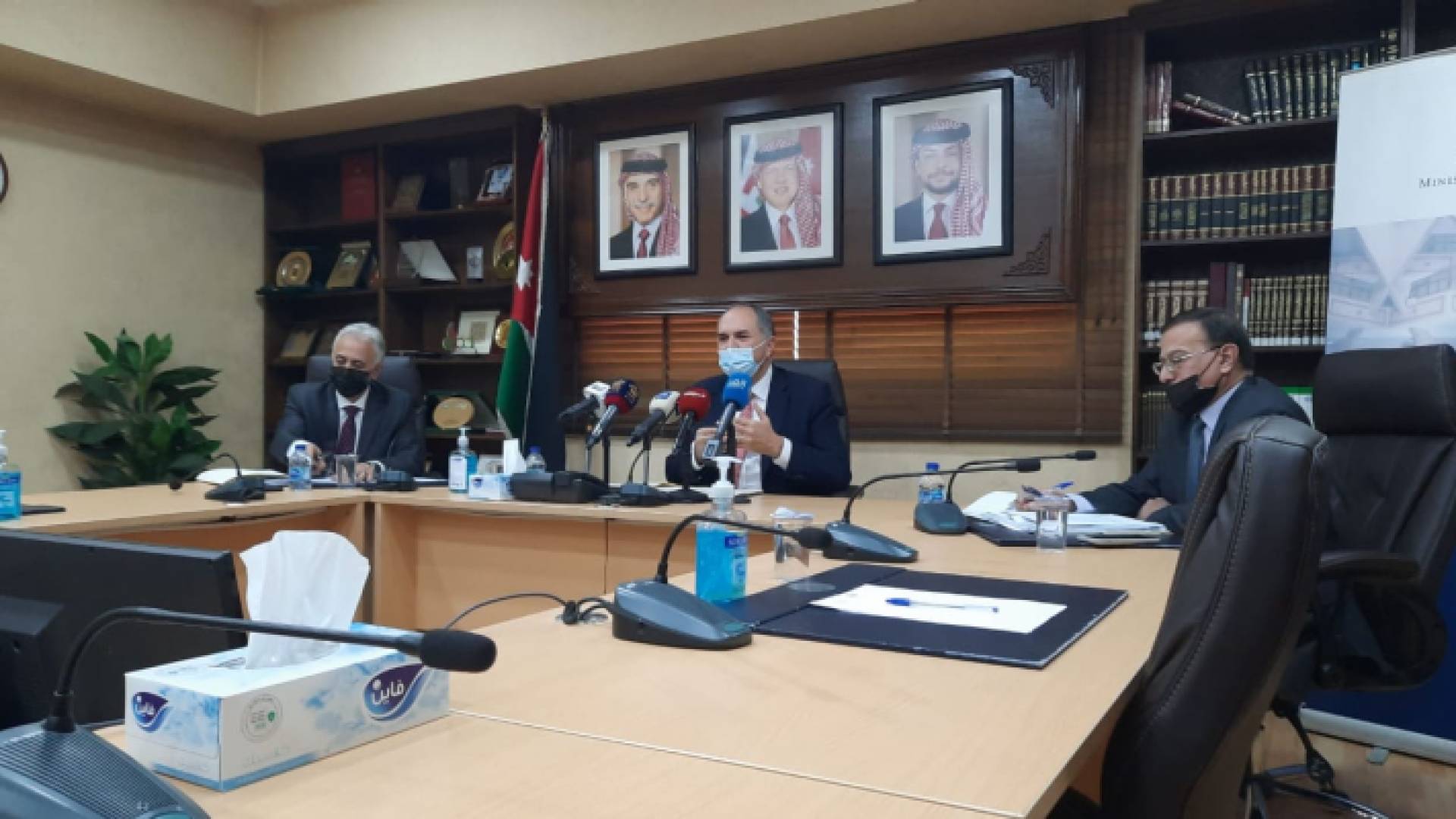 من المؤتمر الصحفي