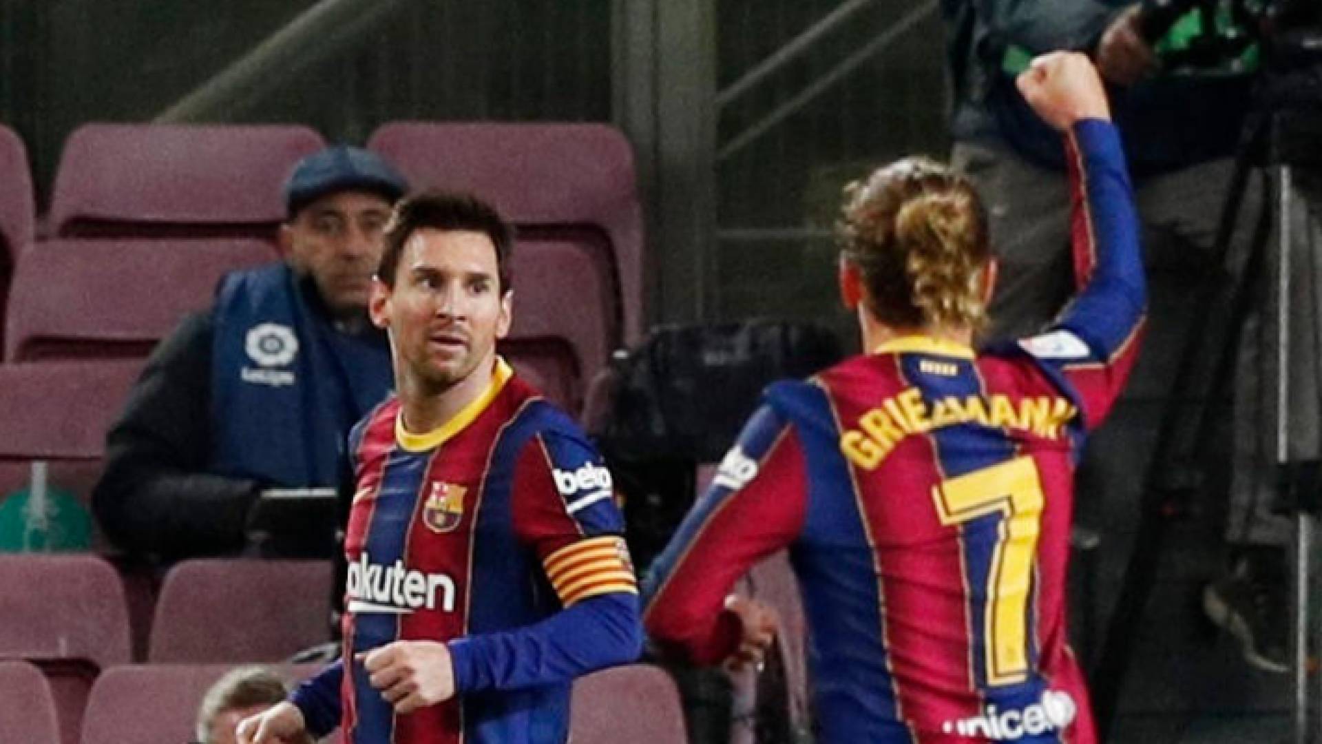 ميسي يخرج برشلونة من مأزق ليفانتي