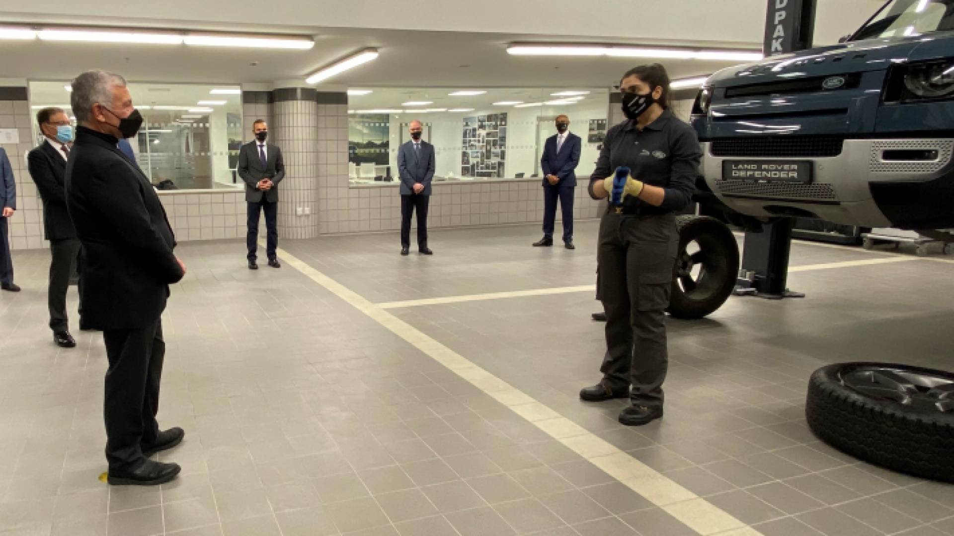 خلال الزيارة