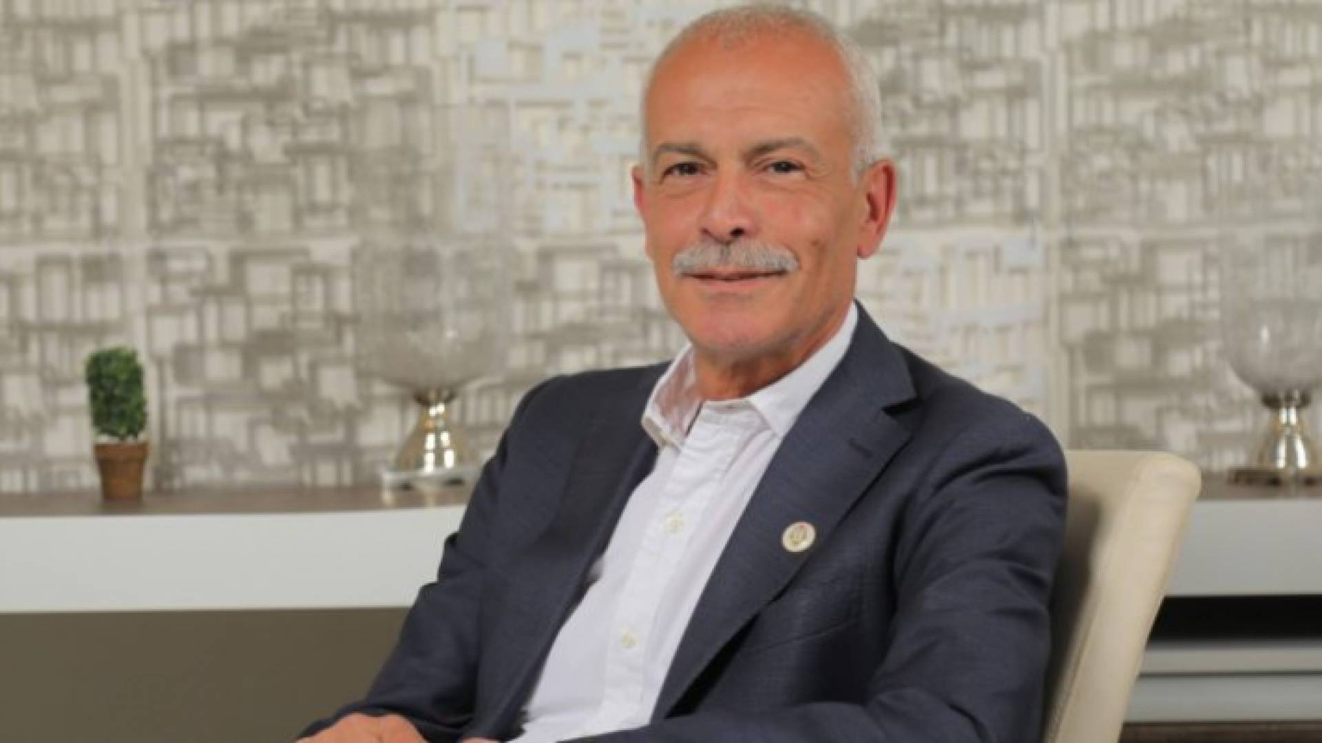 مدير نشاط الكرة زياد شلباية