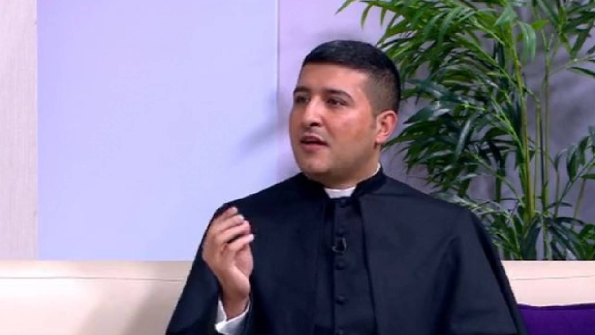 الأب مروان حسان