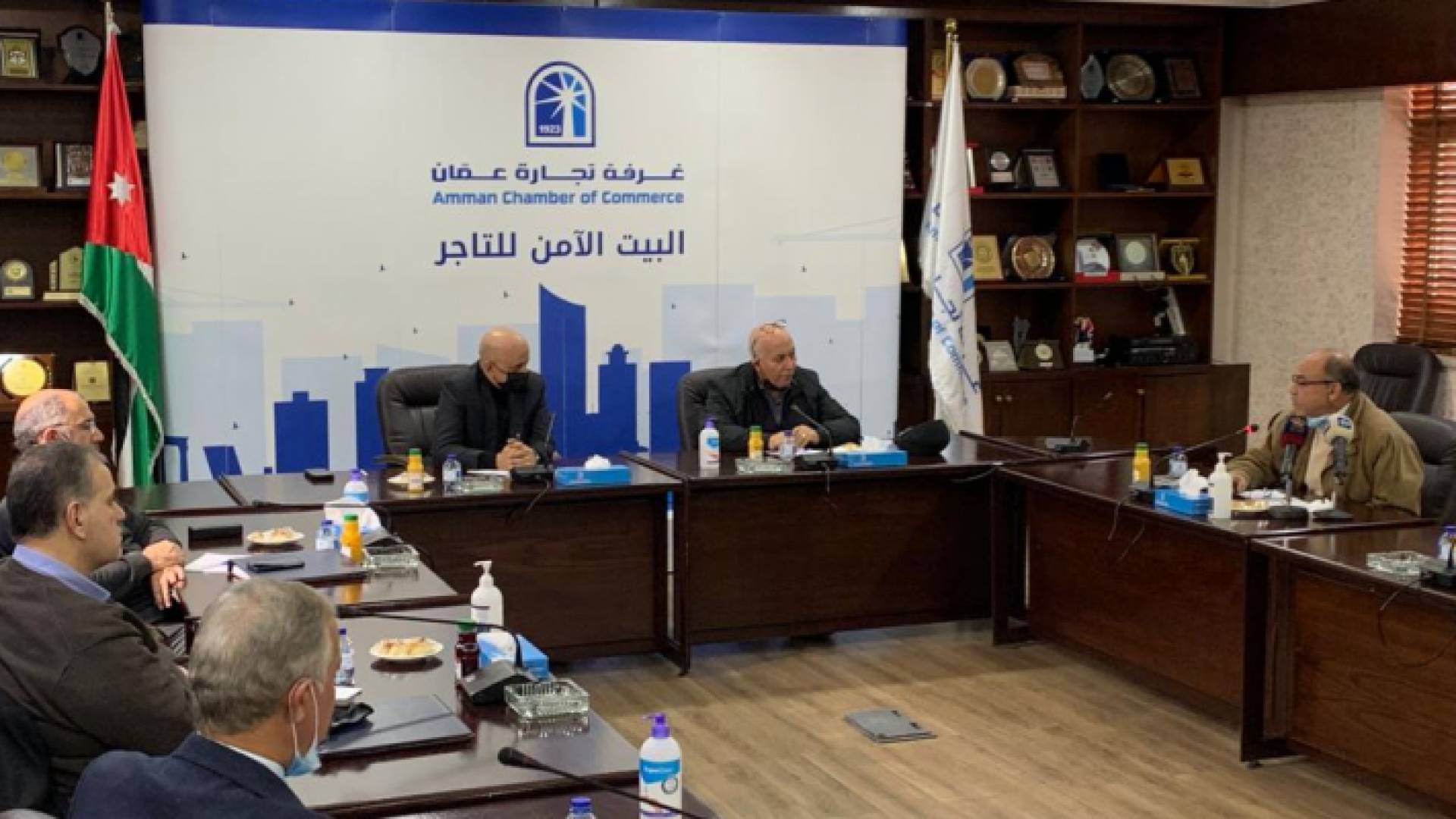 من الاجتماع