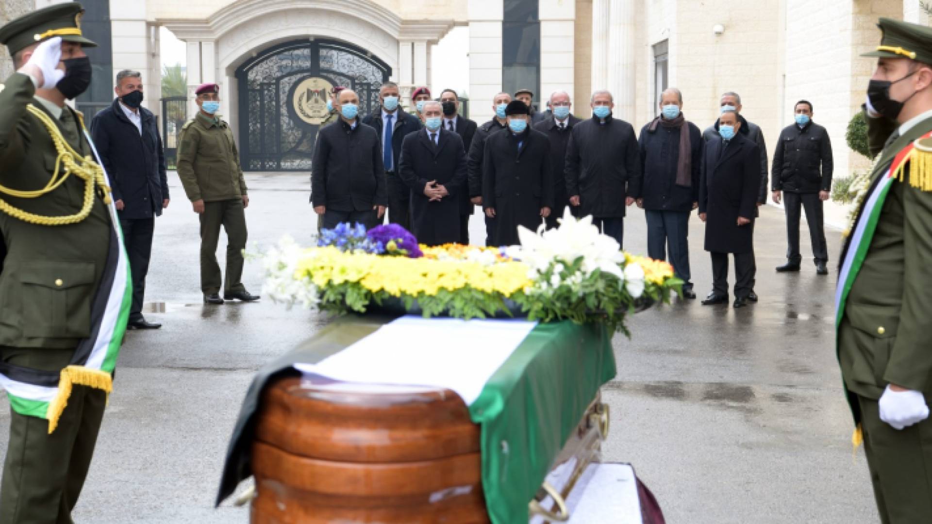 جانب من تشييع المناضل الفلسطيني عبدالرحيم ملوح