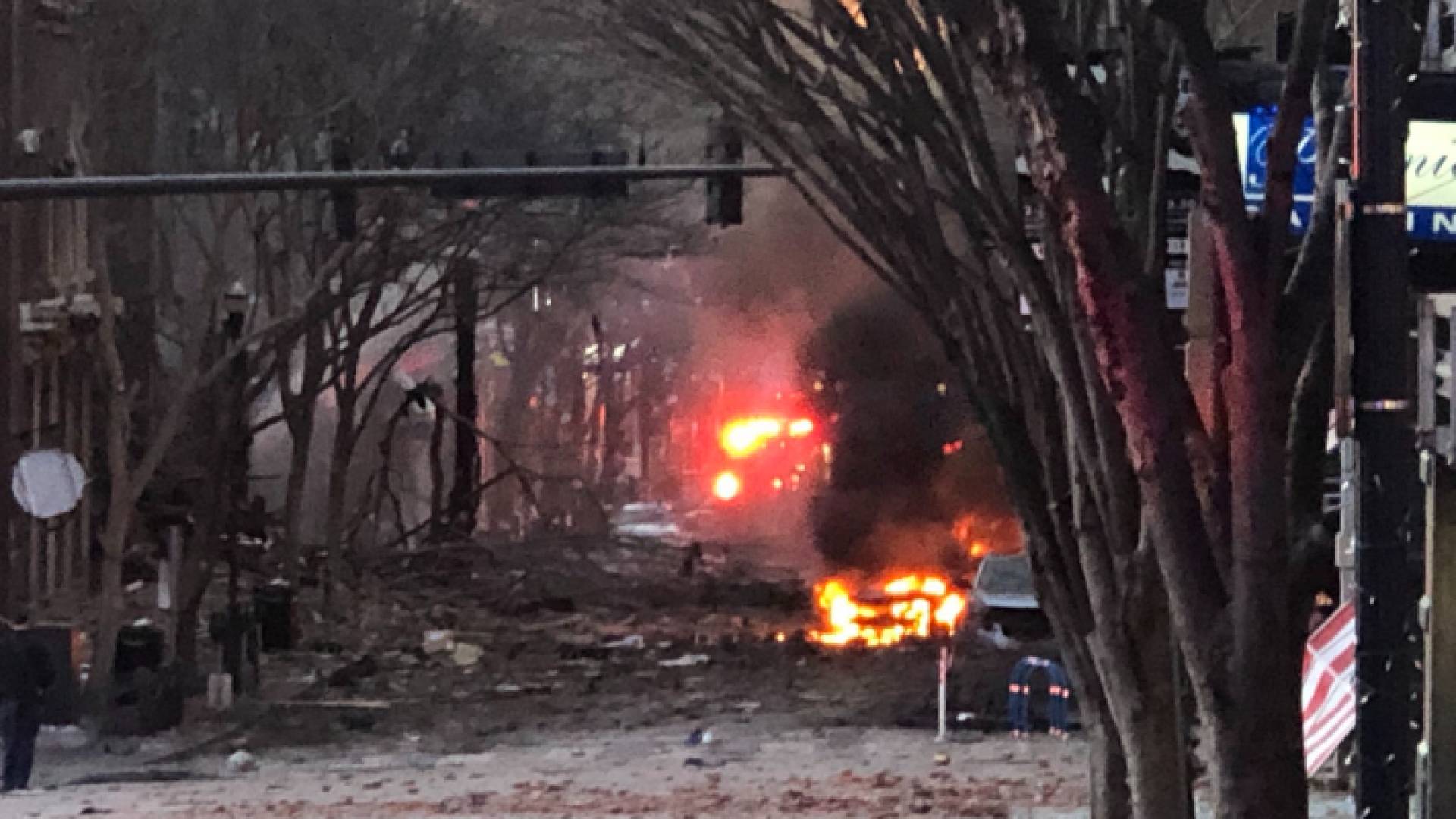 بعد الانفجار.. تعطيل خدمة النقل العام في ناشفيل الأمريكية