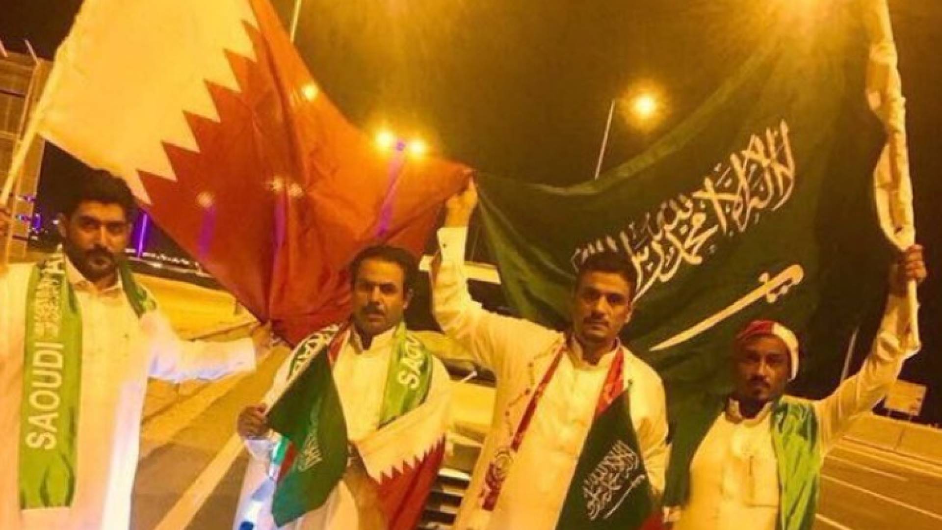 شاهد .. كيف احتفل القطريون بعد إعلان المصالحة مع السعودية