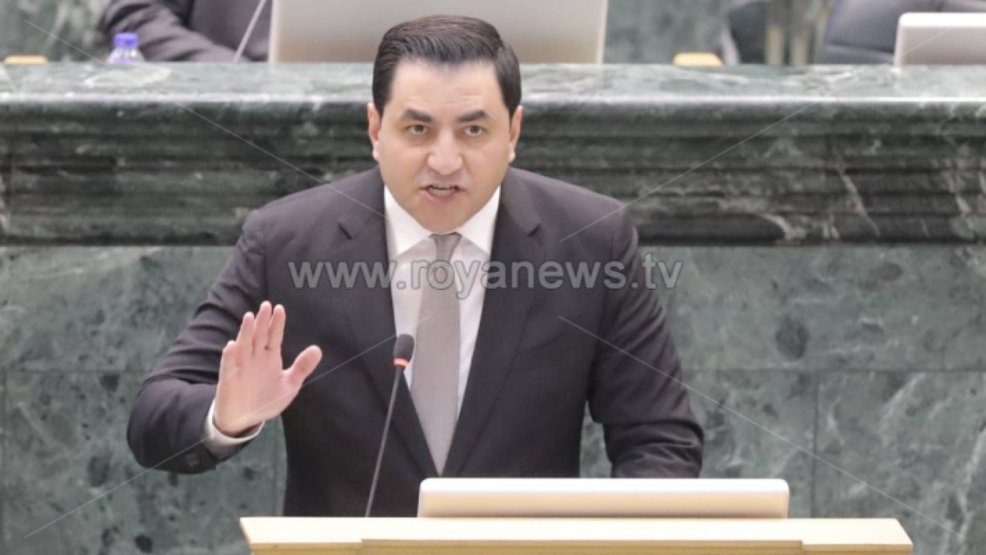 النائب ينال فريحات