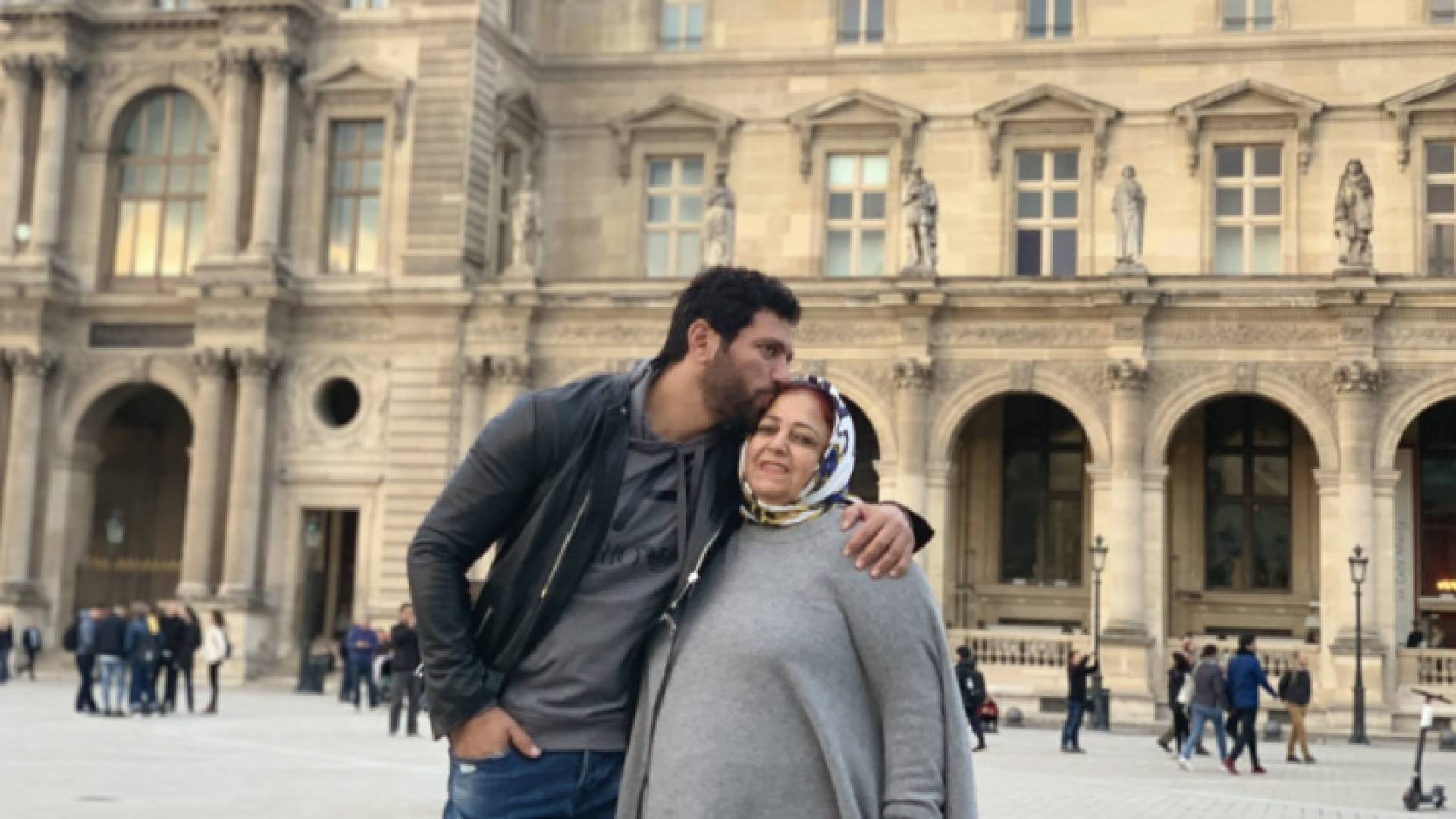 وفاة والدة الفنان المصري حسن الرداد