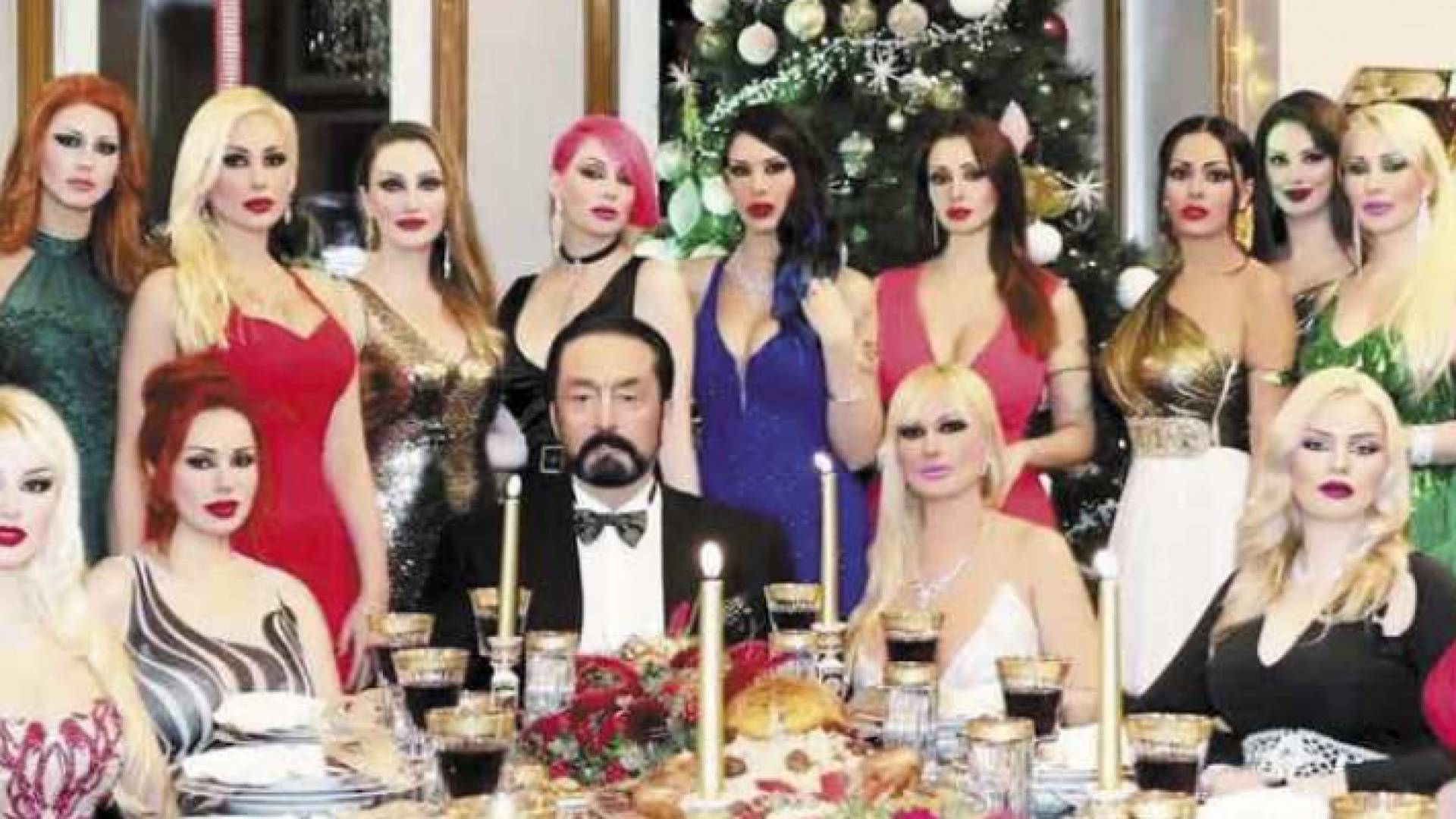 اعتاد على تقديم برامج تلفزيونية وسط نساء يرتدين ملابس مثيرة