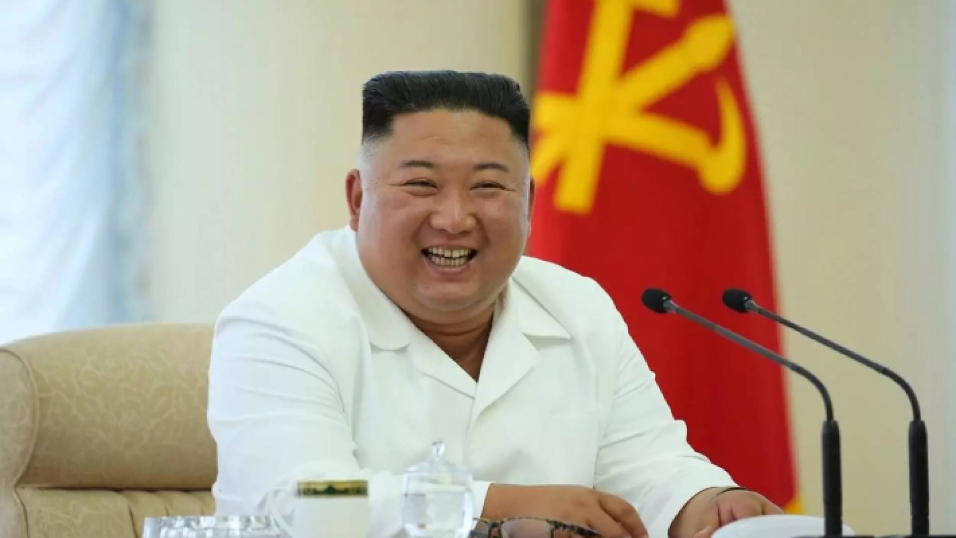 الزعيم الكوري الشمالي كيم جونغ