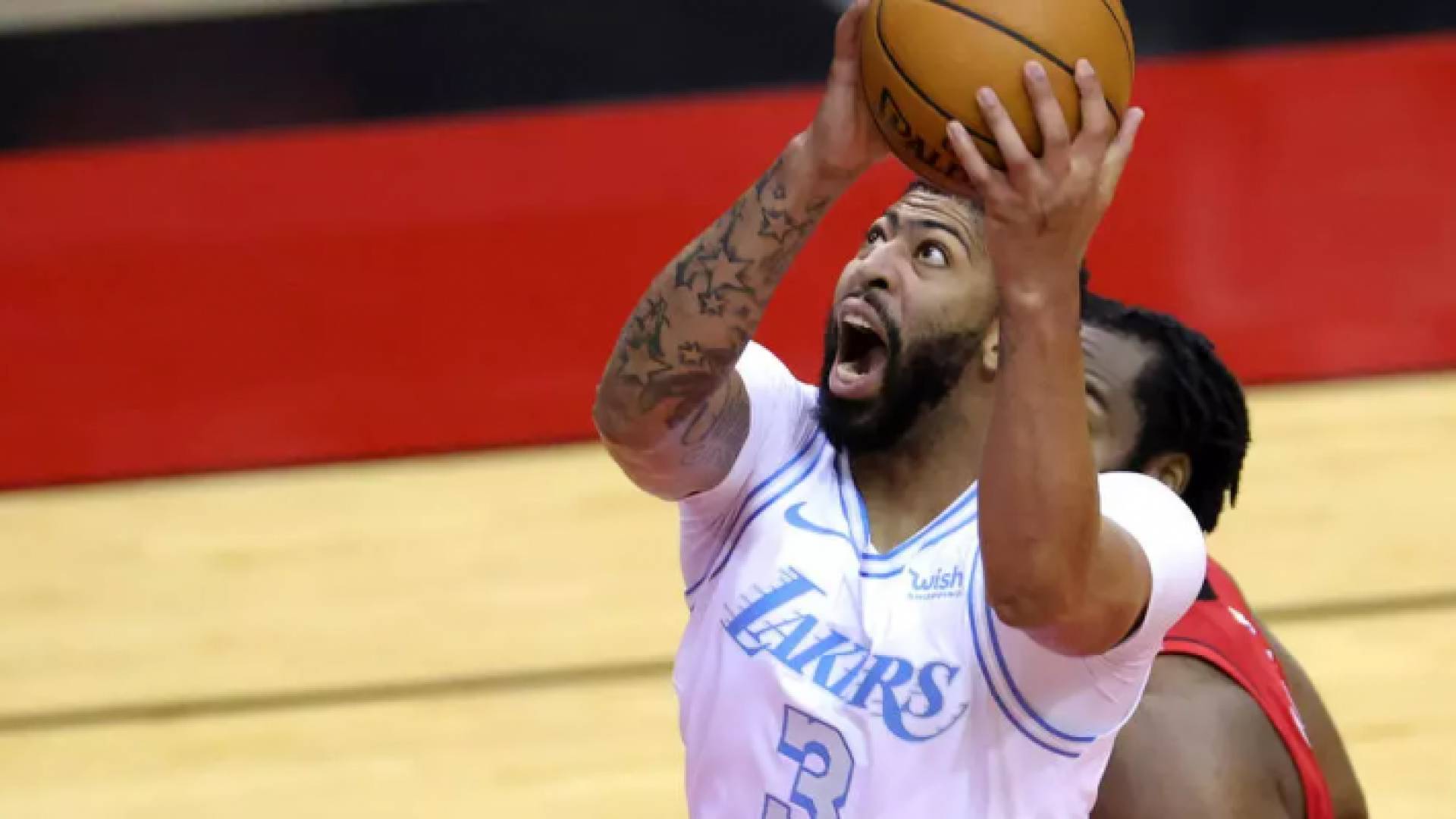 الدوري الأمريكي للمحترفين: ليكرز يواصل الصحوة ويستعيد الصدارة