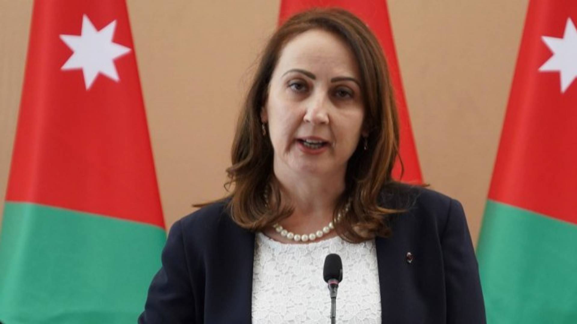 وزيرة الصناعة مها العلي