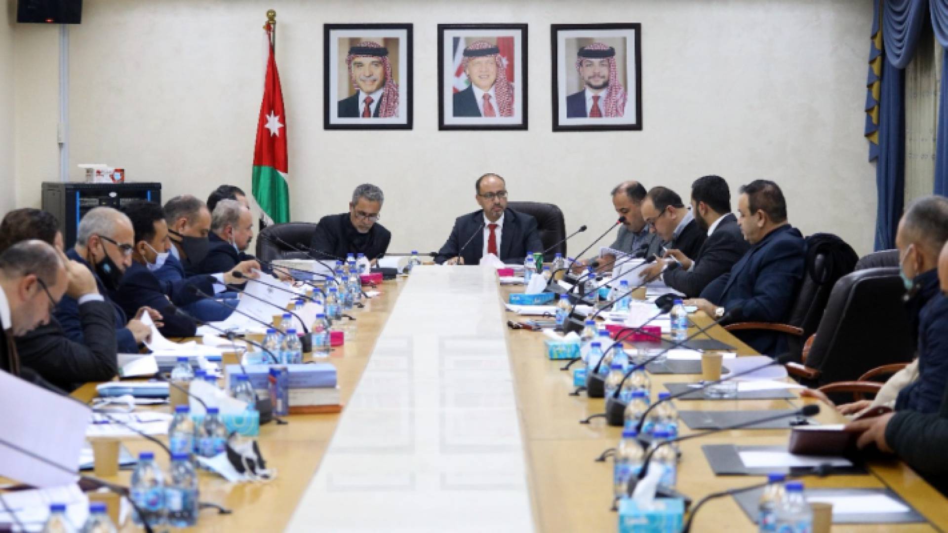 من الاجتماع