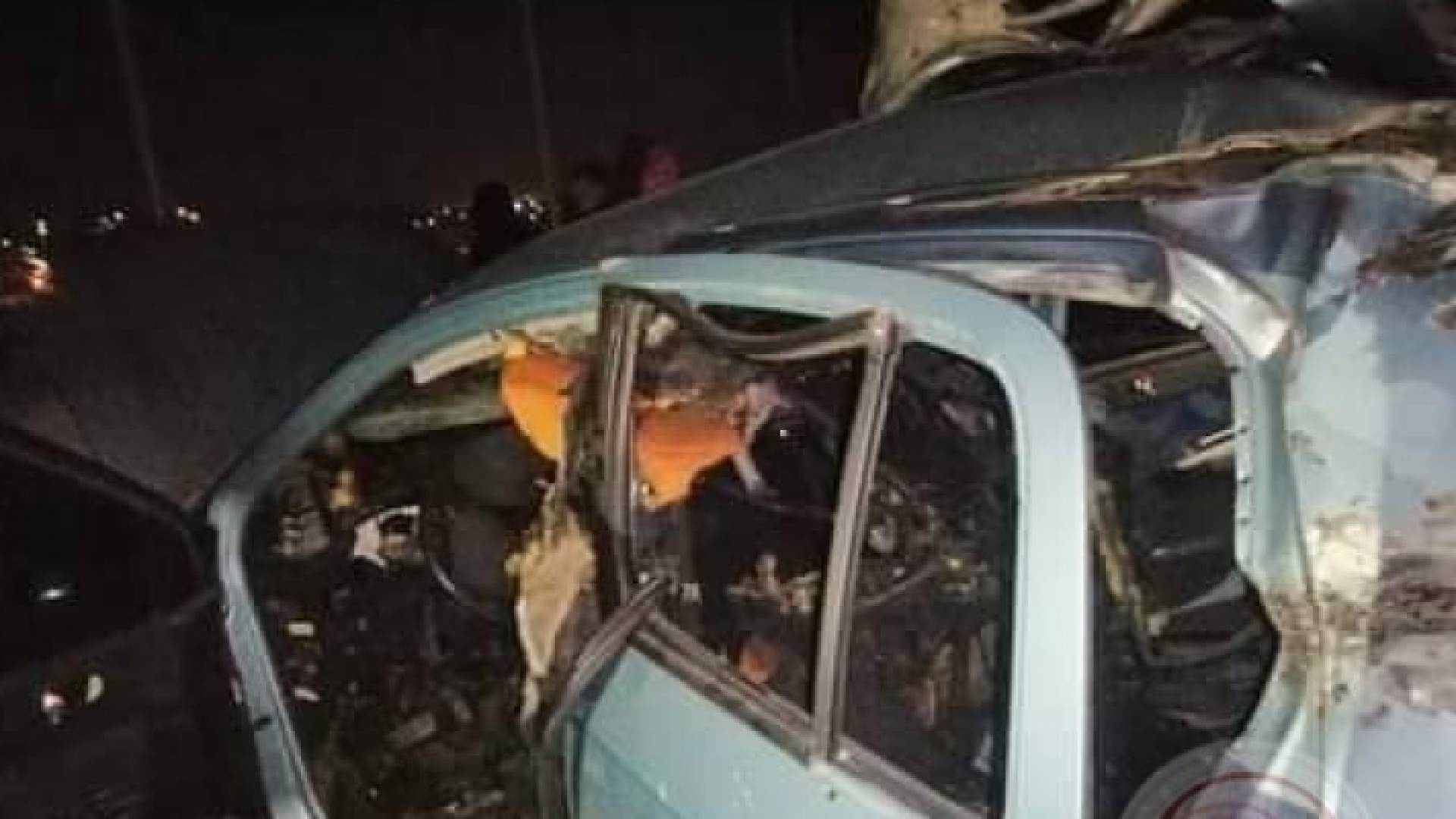 السيارة التي كان يستقلها الشبان