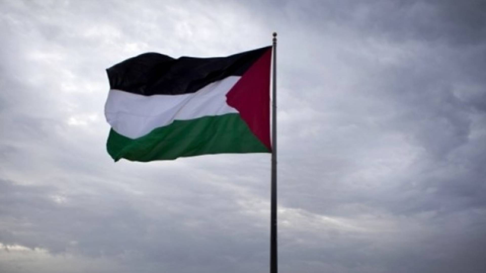 بايدن يعتزم إعادة الدعم للفلسطينيين