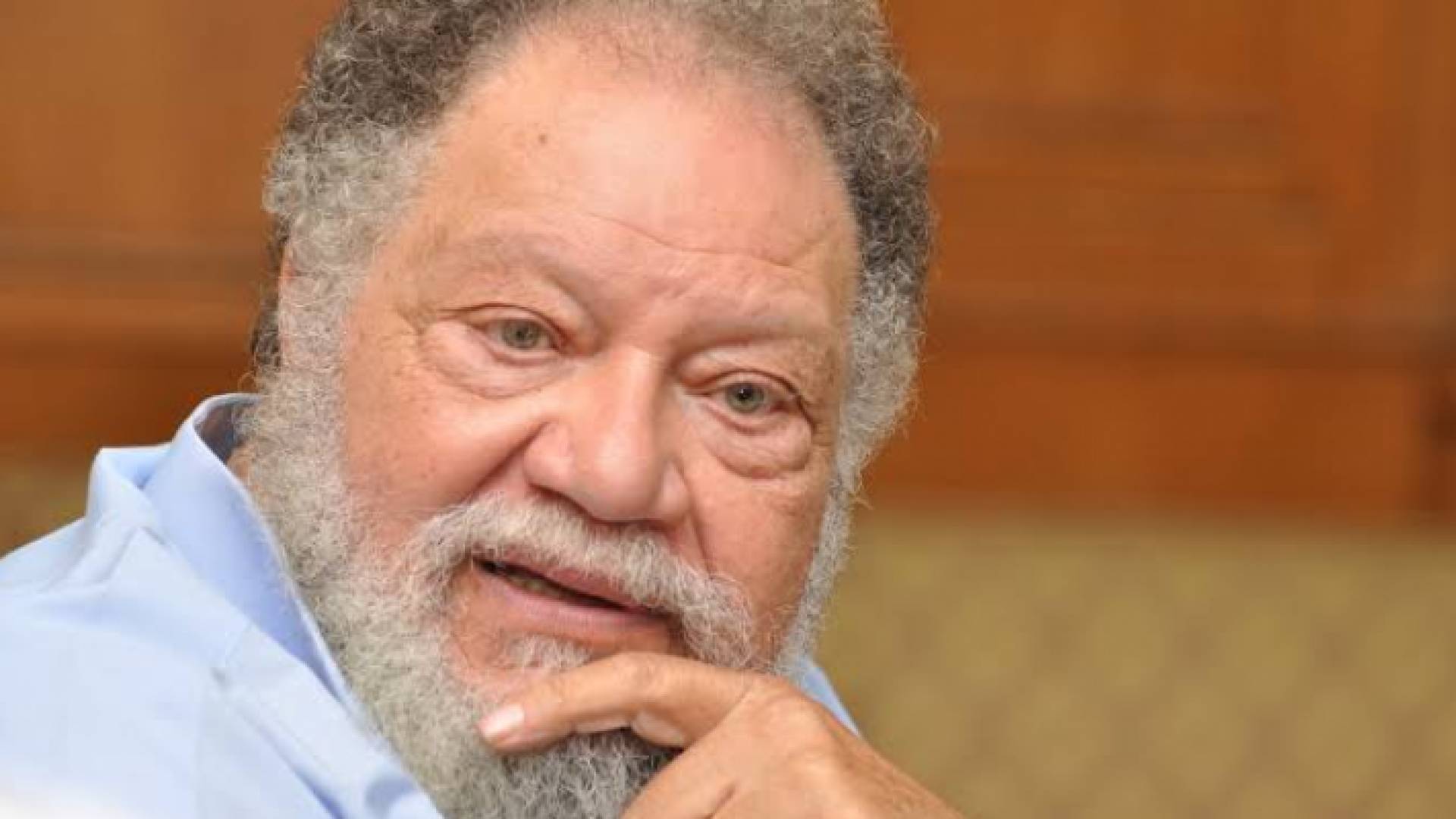 الفنان المصري الكبير يحيى الفخراني