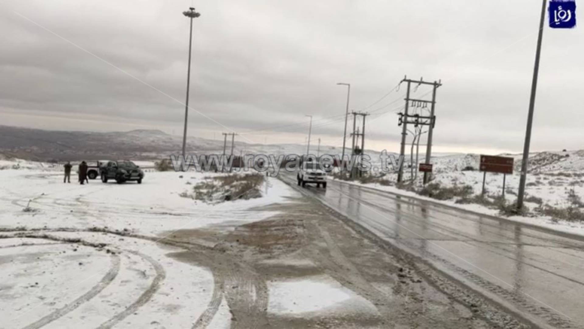 الثلوج على مرتفعات الرشادية في محافظ الطفيلة صباح الجمعة