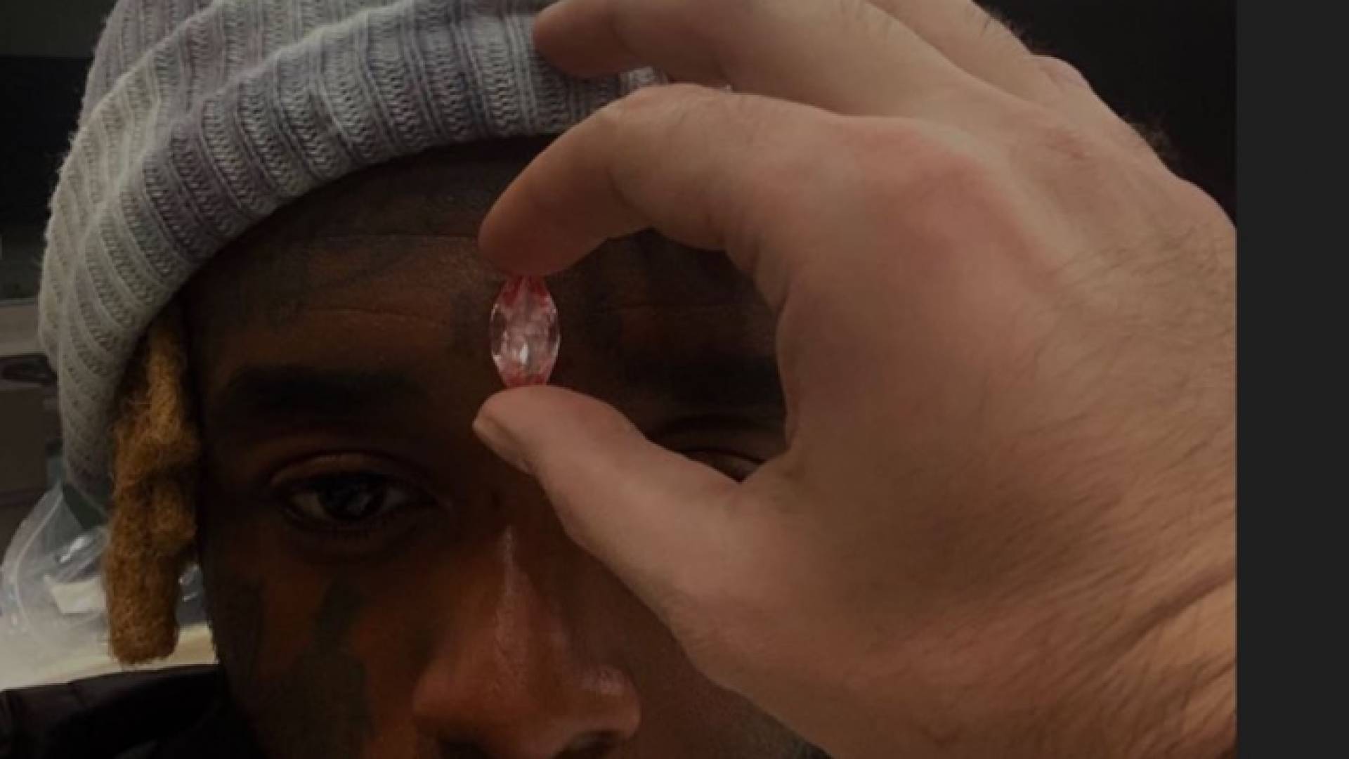 مغني راب أمريكي ينوي زراعة ماسة في جبهته بقيمة 24 مليون دولار