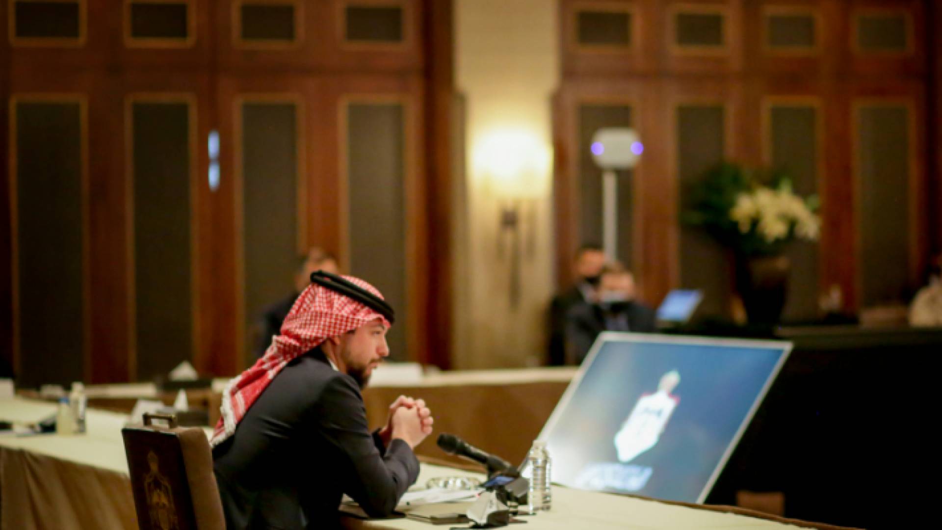 تنفيذا للتوجيهات الملكية، ولي العهد يتابع سير إعداد برنامج مخصص لدعم المتقاعدين العسكريين