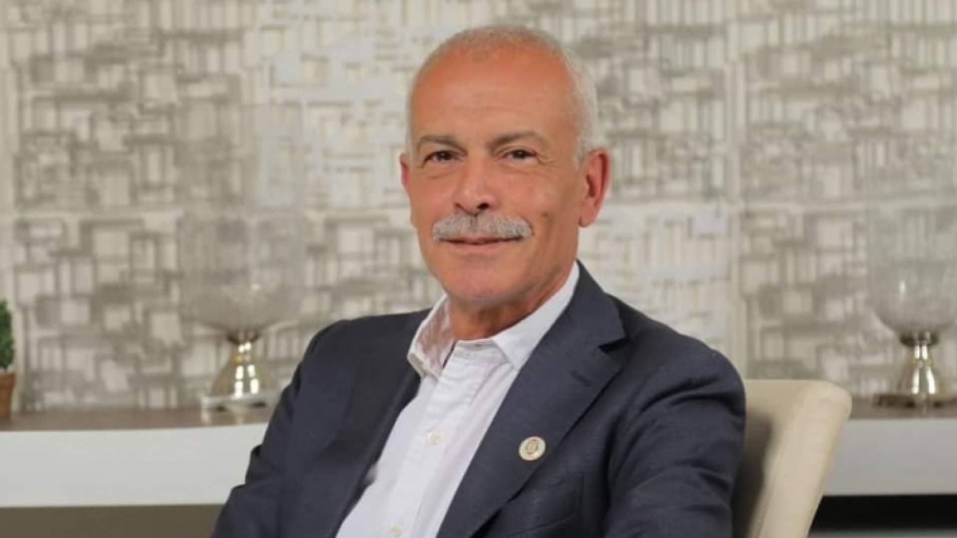 مدير نشاط كرة القدم في نادي الوحدات زياد شلباية