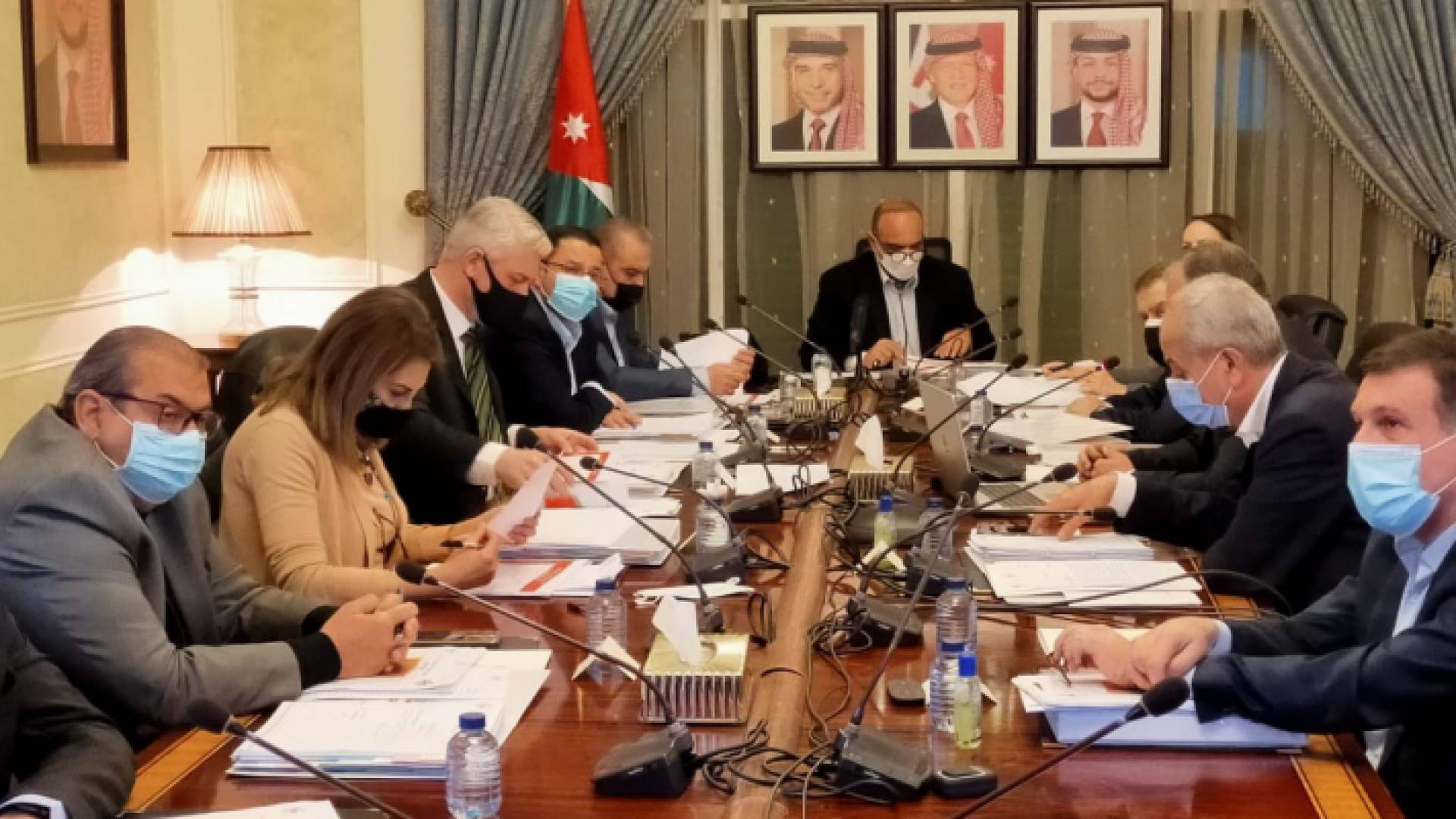 خلال الاجتماع