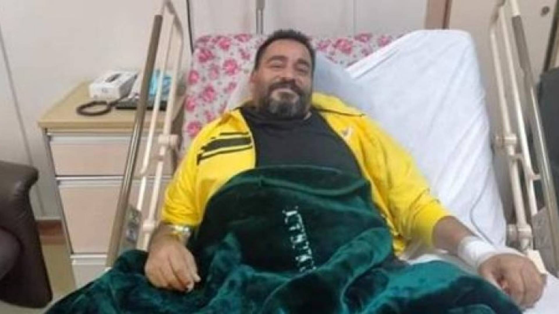 الفنان الأردني متعب السقار في المستشفى