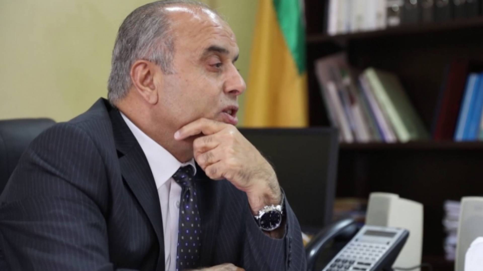 أستاذ علم المناعة والفيروسات في الجامعة الأردنية الدكتور، والوزير الأسبق عزمي محافظة
