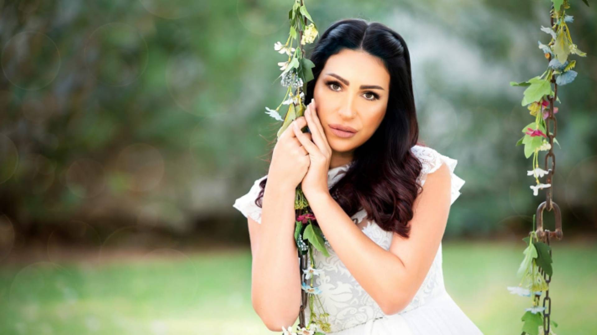 الفنانة الفلسطينية إلهام روحانا