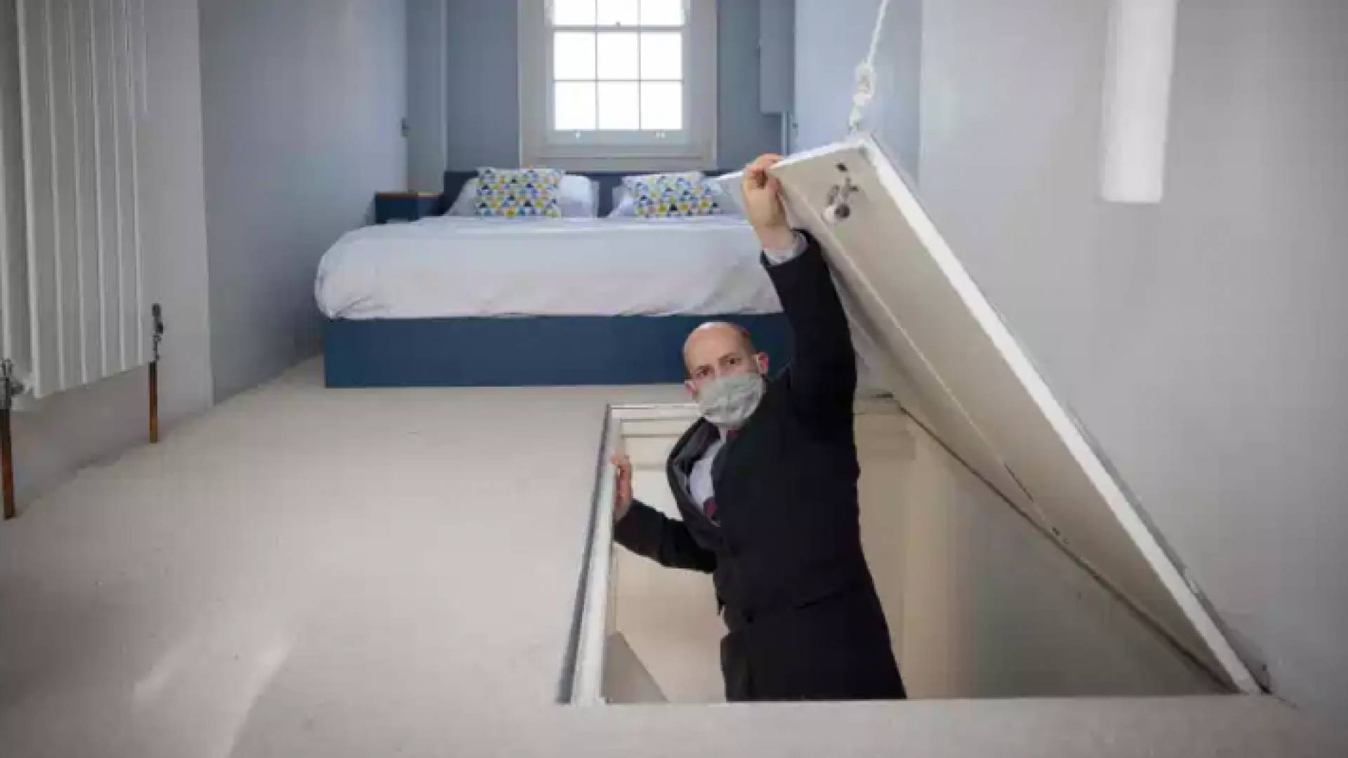 المنزل الضيق