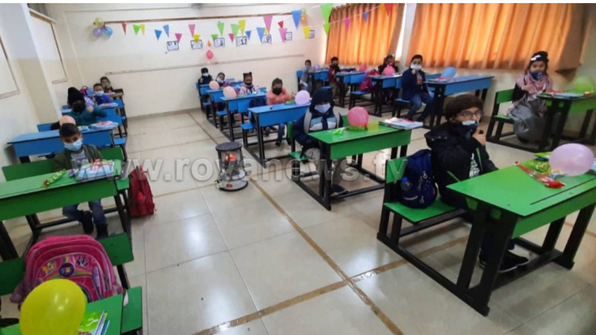 في ثالث أيام العودة.. المدارس تحتضن طلبة الصف الثالث