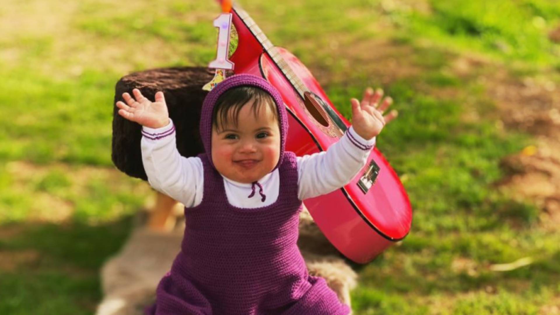 الطفلة ساره