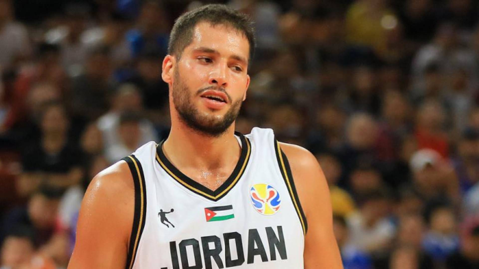 لاعب المنتخب الوطني لكرة السلة محمد شاهر