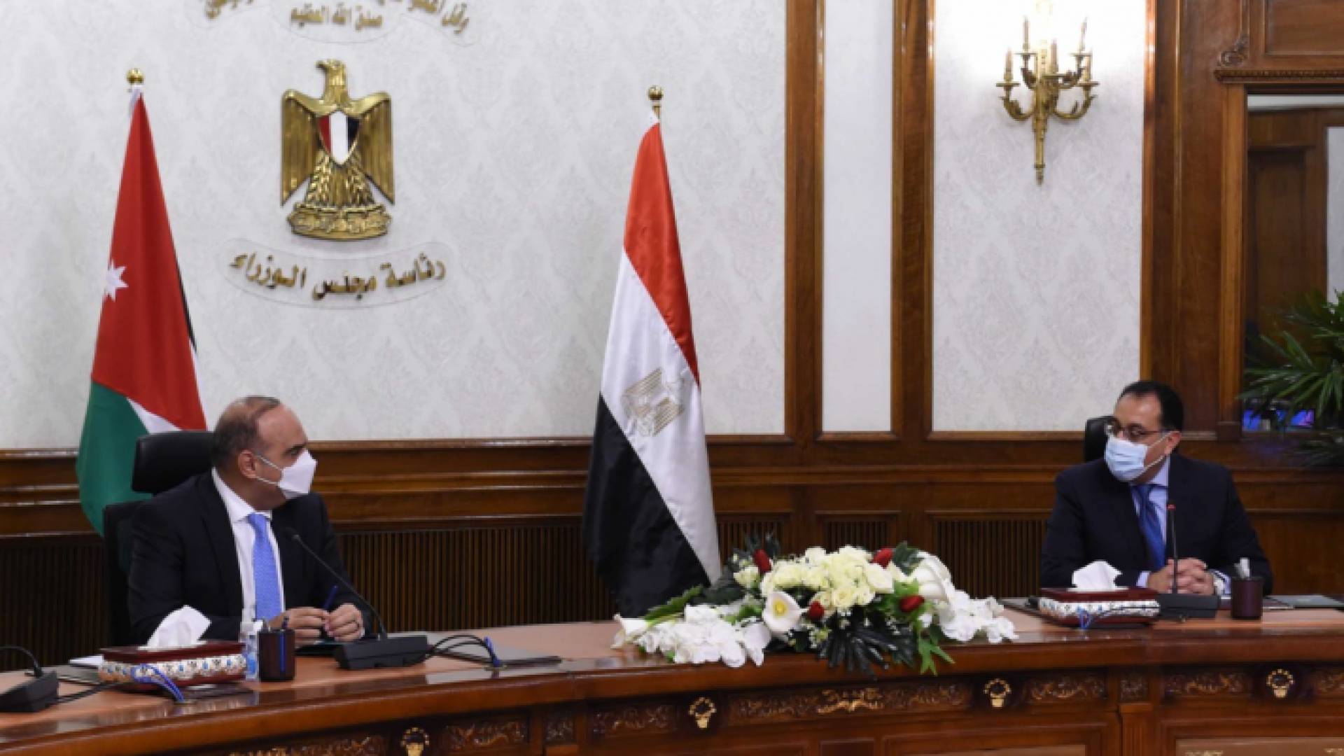 خلال الاجتماع