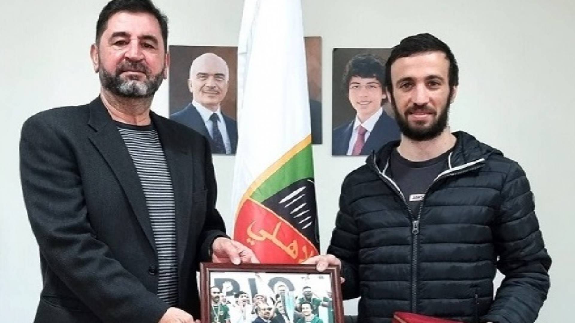 خلال التكريم