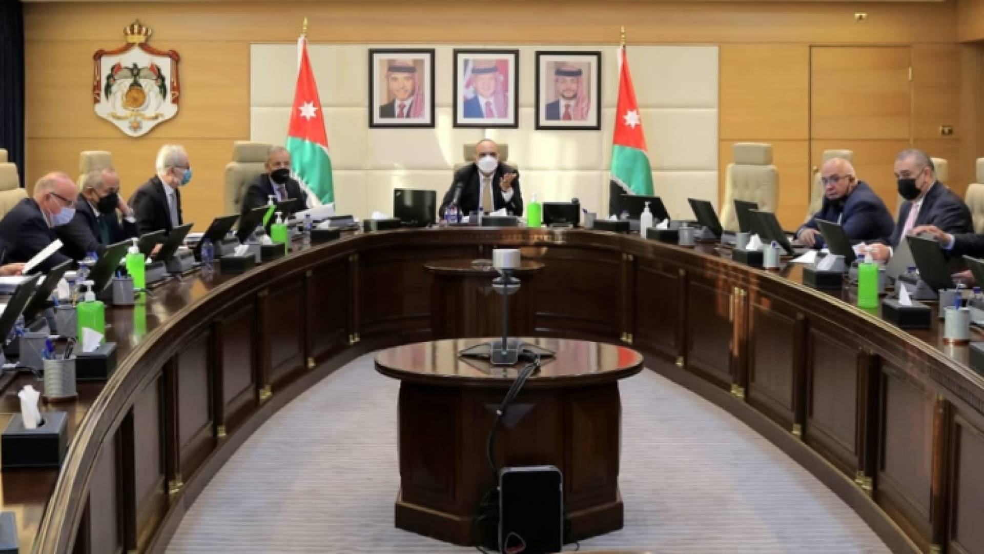 الحكومة تناقش ارتفاع أعداد اصابات كورونا في الأردن