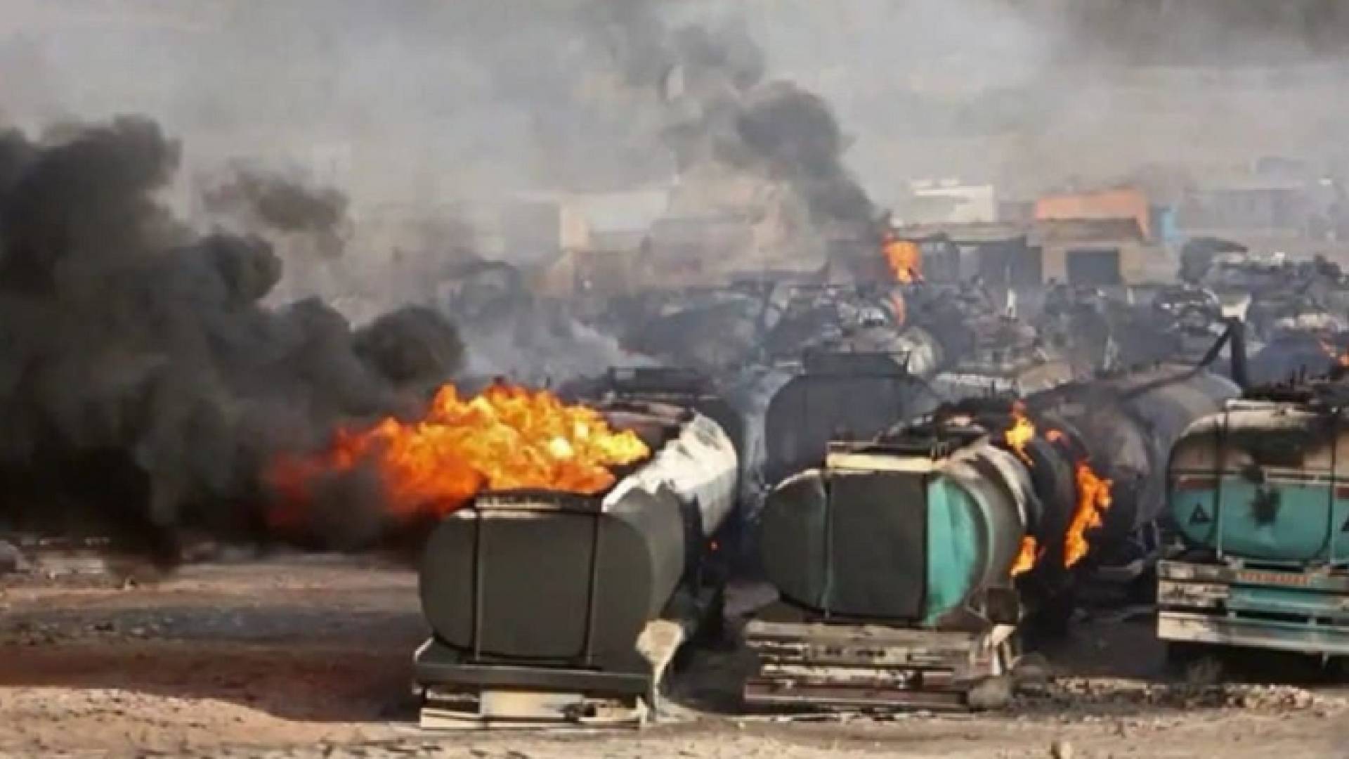 جانب من الحريق