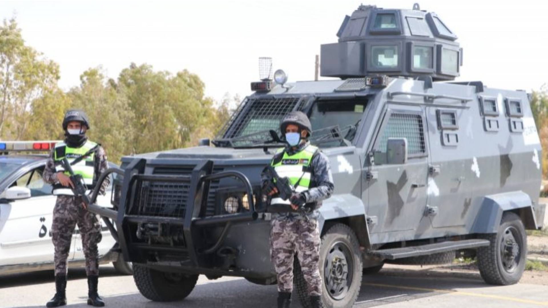 وزير الداخلية سمير المبيضين