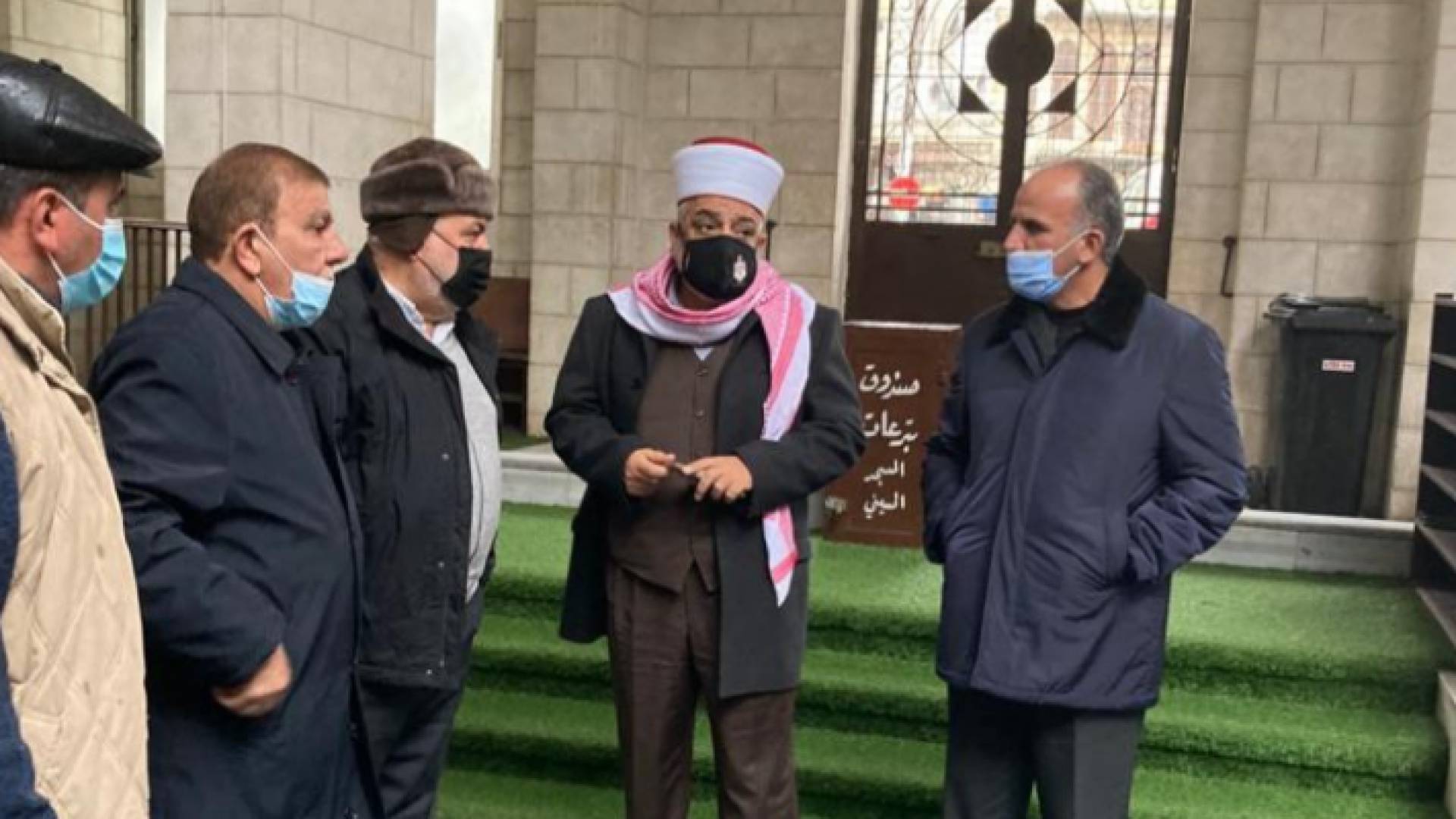 وزير الاوقاف يتفقد المسجد الحسيني ويوعز بحصر الاضرار