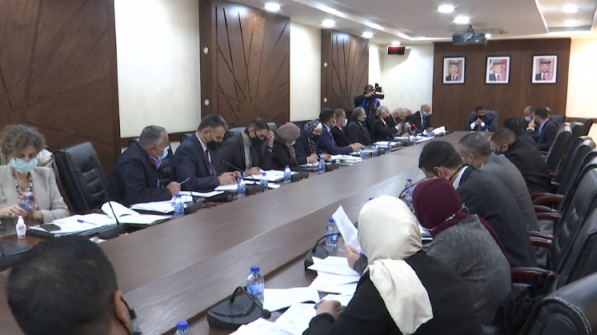 من الاجتماع