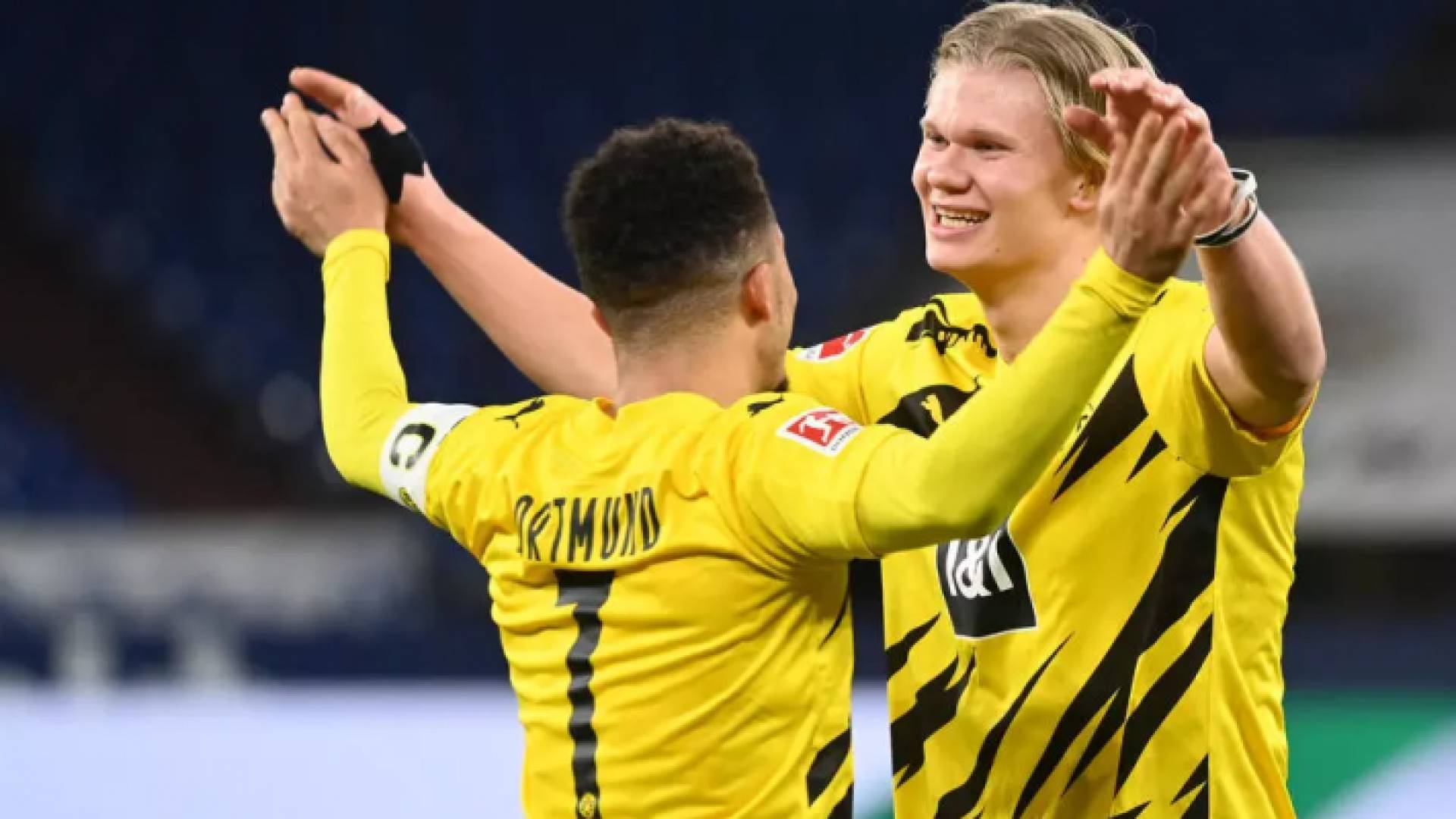الدوري الالماني: تغريم دورتموند بعد خرق لاعبيه قواعد الصحة بعد الفوز بـ "الديربي"