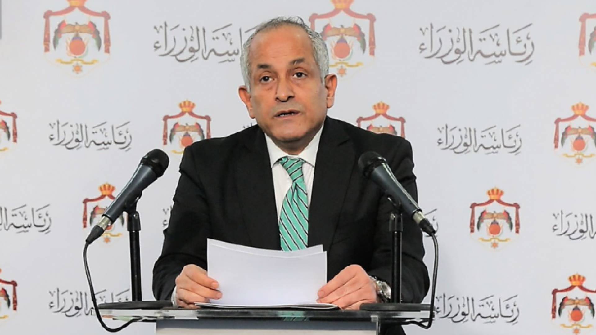 وزير الدولة لشؤون الإعلام الناطق الرسمي باسم الحكومة علي العايد