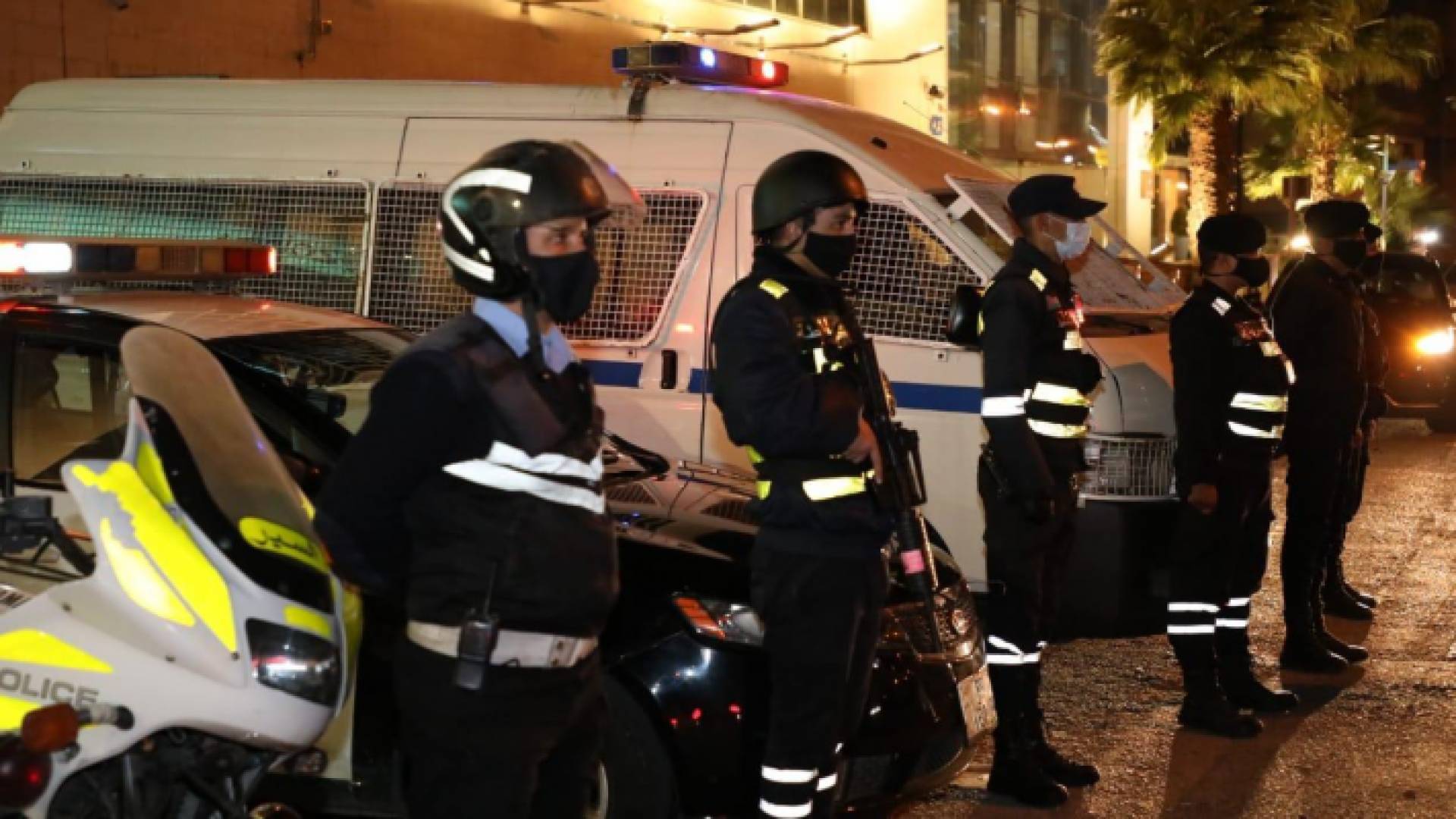 بدء الإنتشار الأمني وتفعيل نقاط الغلق تمهيدا لتنفيذ الحظر الشامل