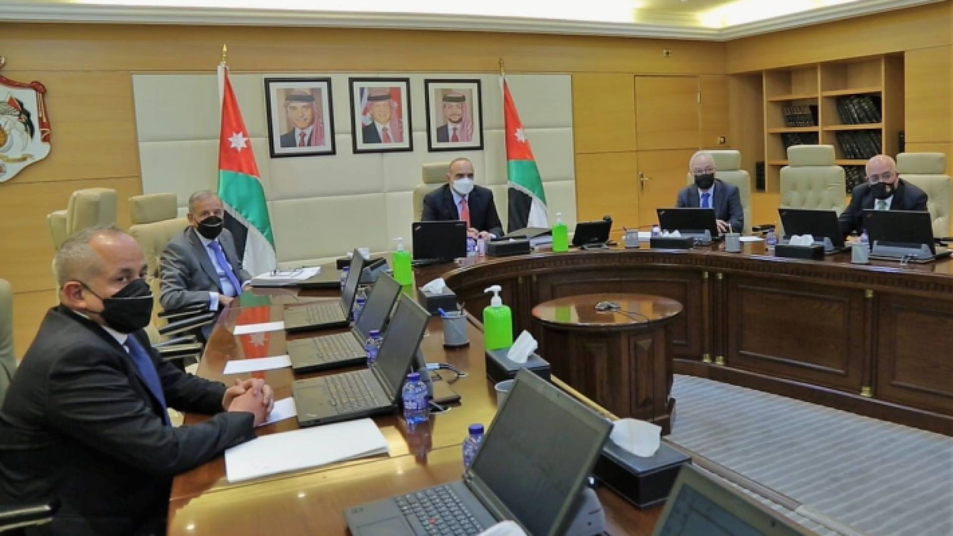 الصورة من جلسة مجلس الوزراء