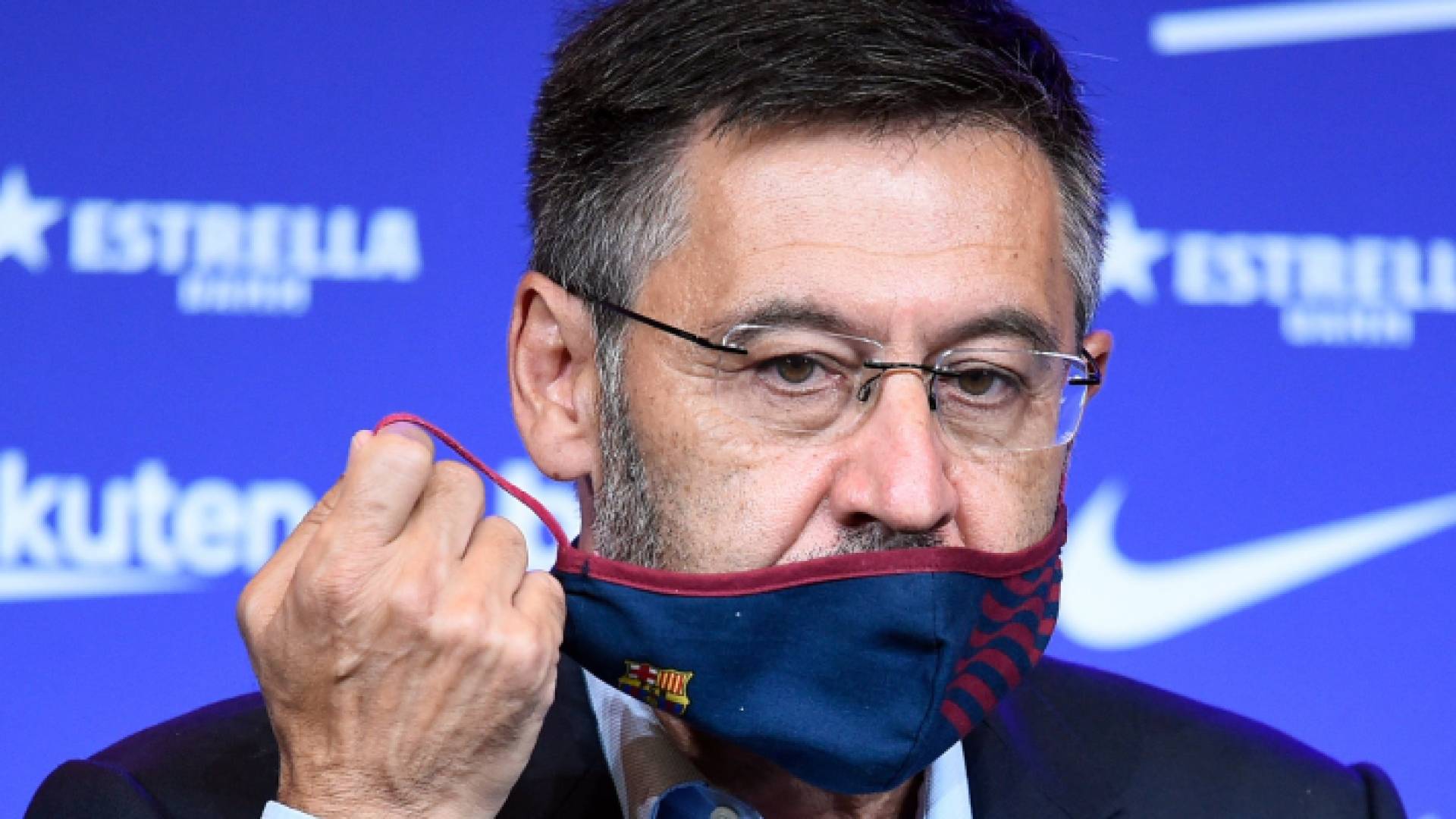 إطلاق سراح رئيس برشلونة السابق بارتوميو والتحقيق مستمر