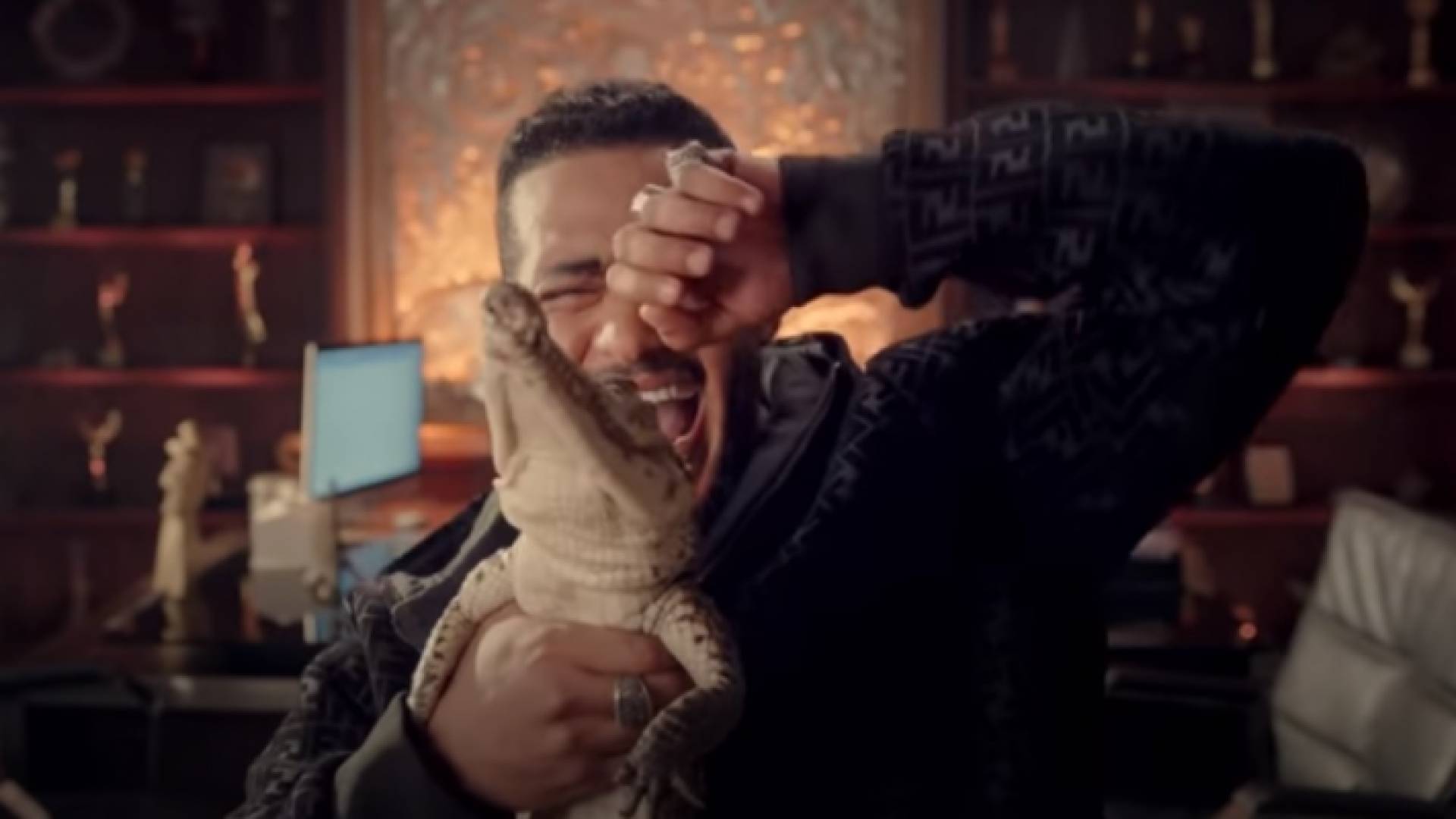 من فيديو كليب أغنية "أنا البطل"