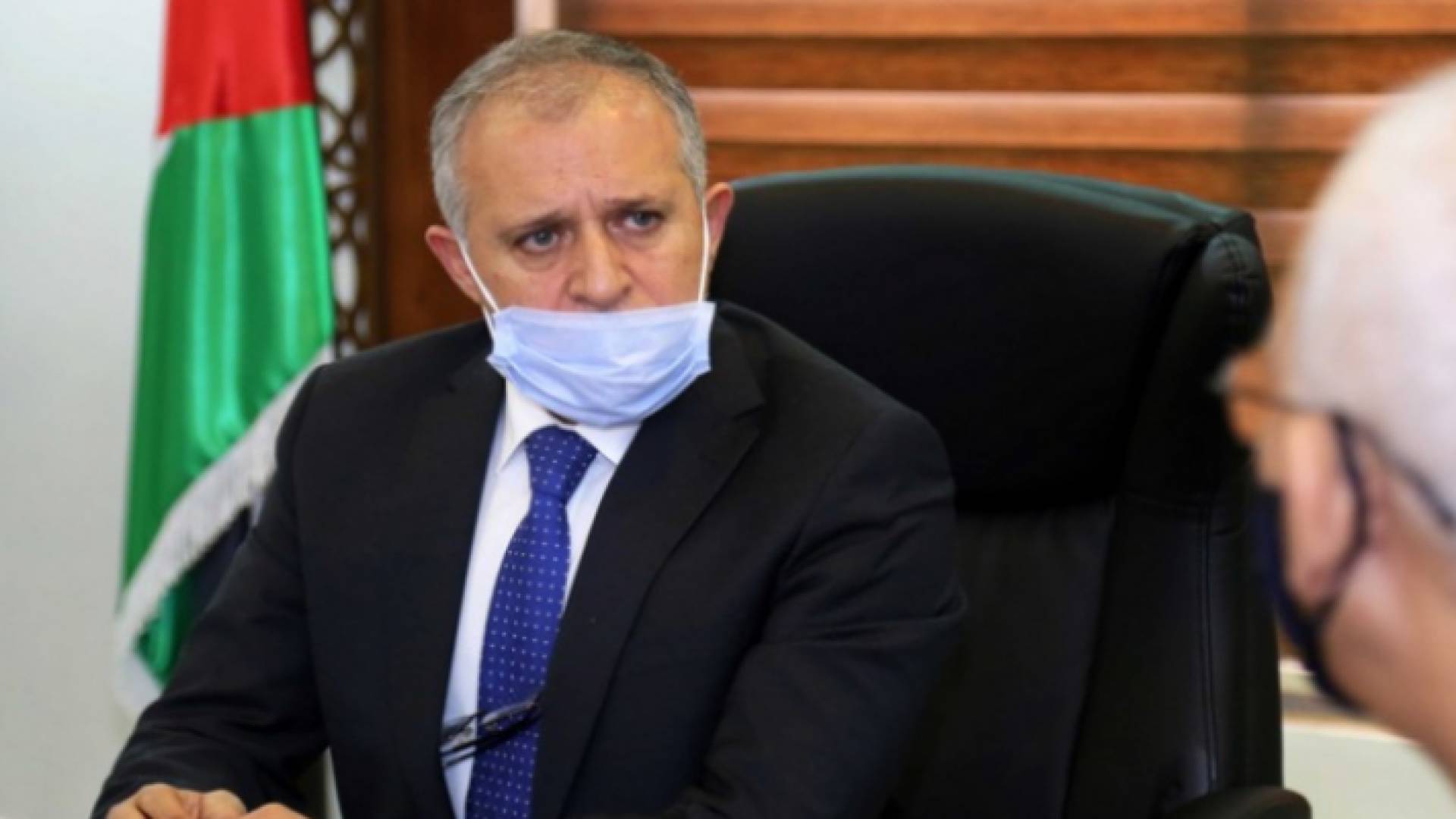 وزير العمل السابق معن القطامين