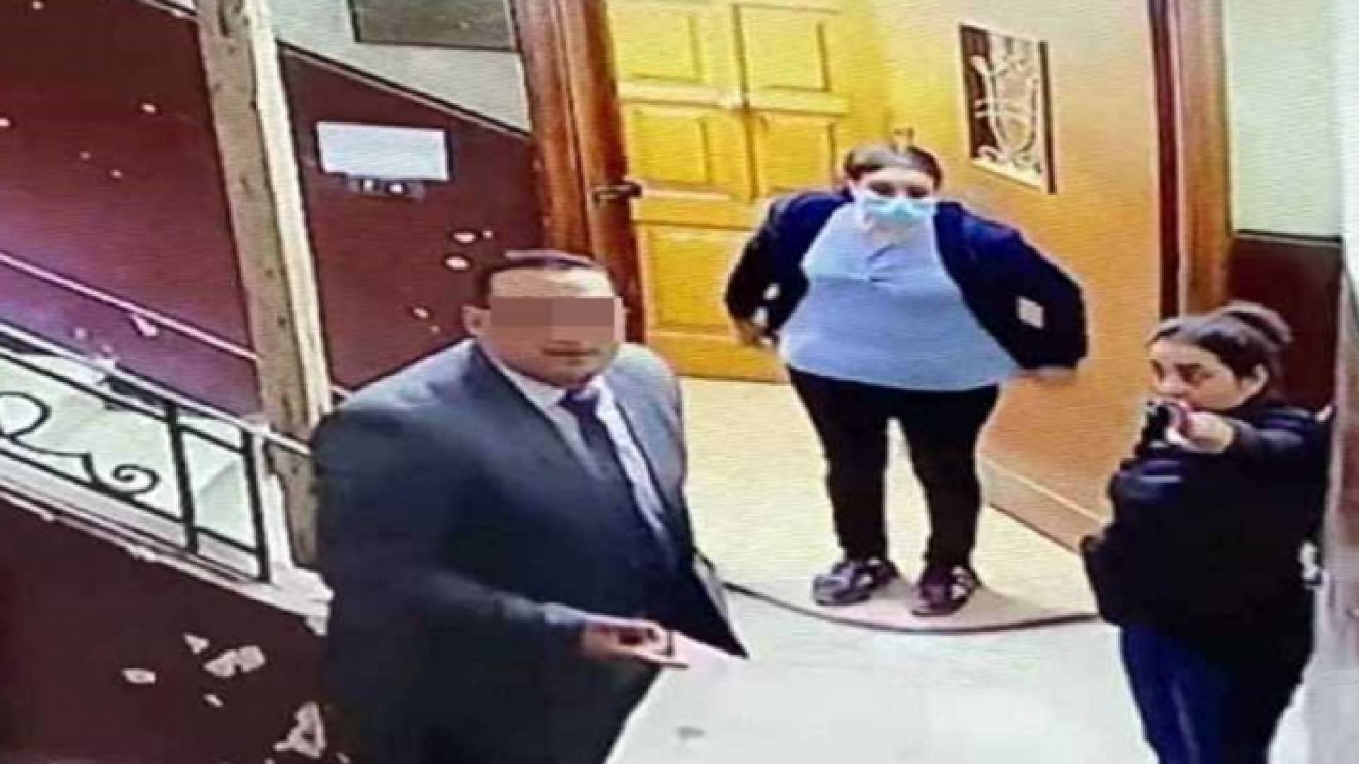 الصورة من كاميرات المراقبة