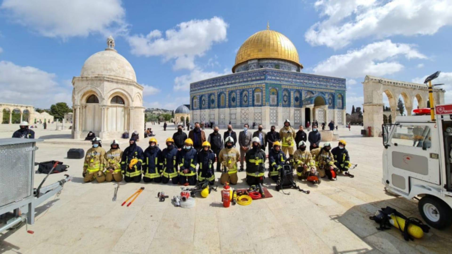 الدفاع المدني يعقد دورة تدريبة لطواقم الإطفاء في المسجد الأقصى