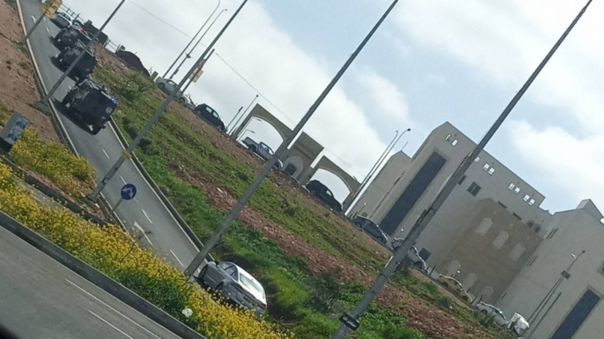 خلال تطويق الأجهزة الأمنية مستشفى السلط الجديد