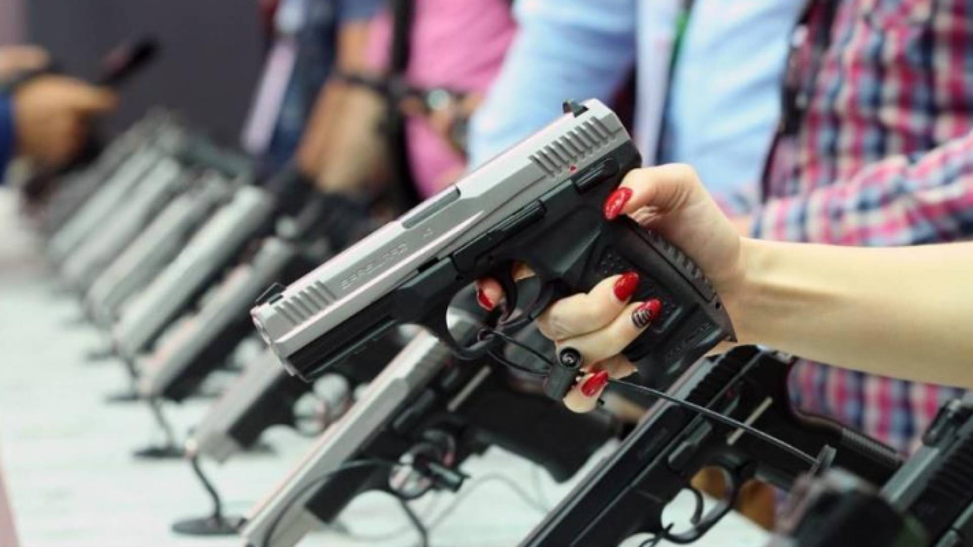 معرض للأسلحة في اسطنبول