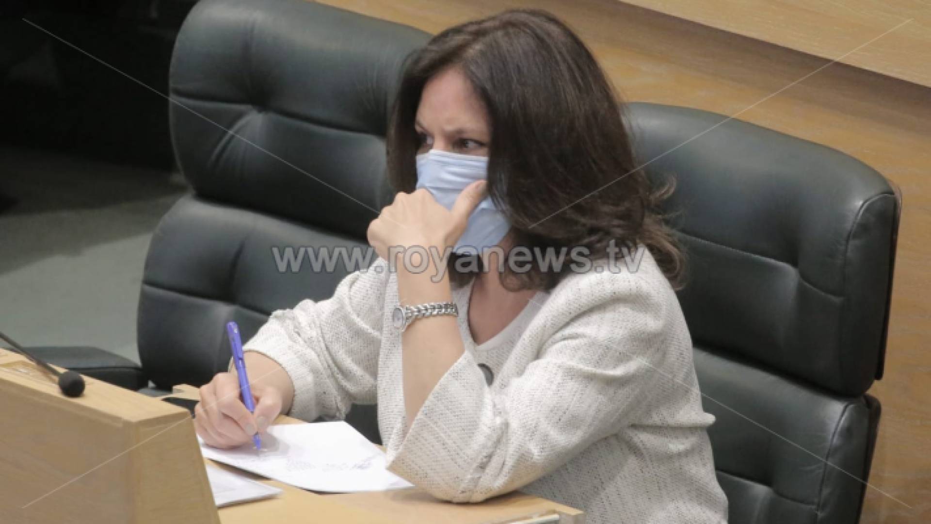 وزير الطاقة والثروة المعدنية هالة زواتي